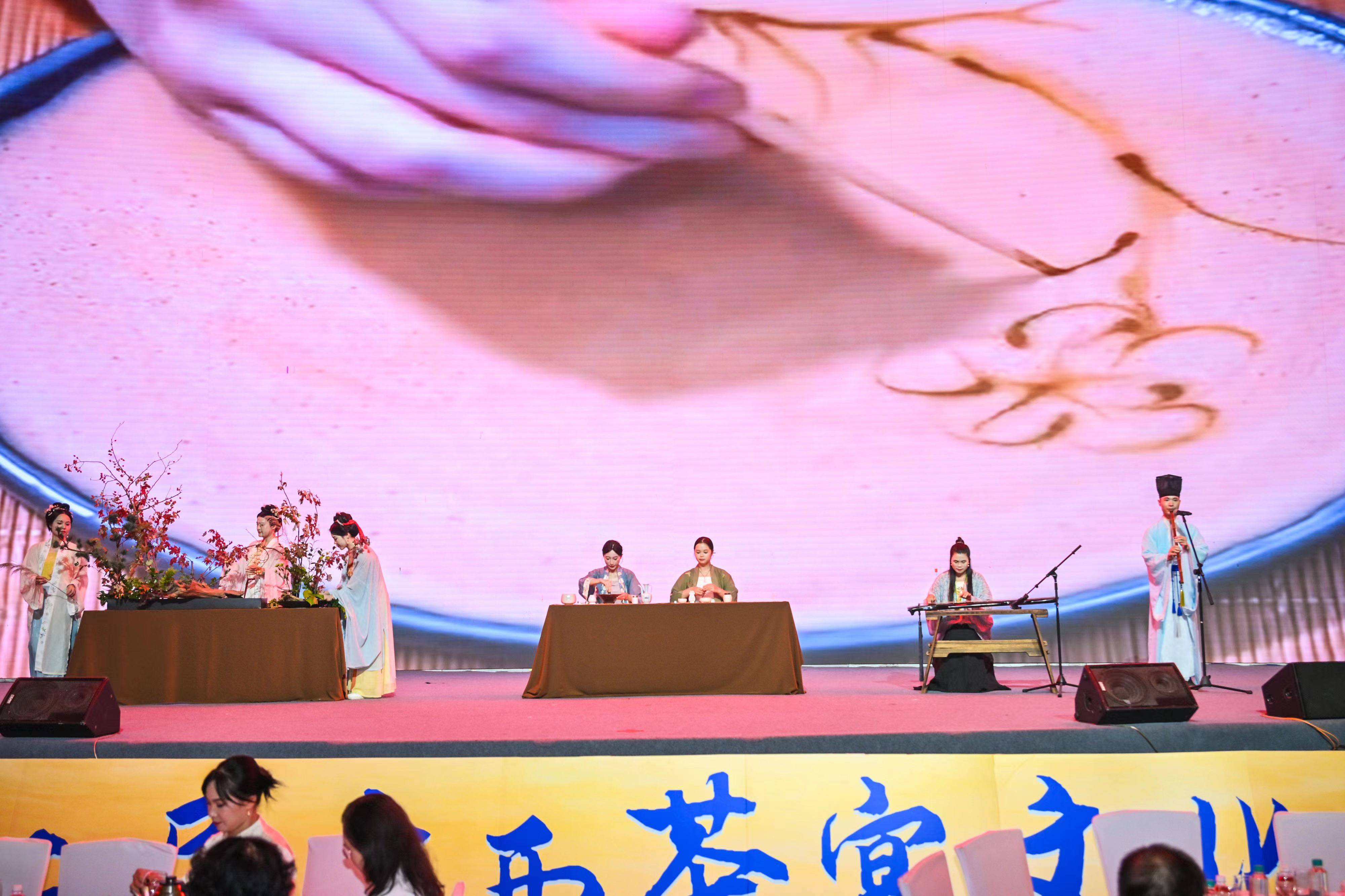 ——第二届广西茶宴文化节在南宁盛大开启AG真人平台app茶香袅袅 桂韵悠悠(图3)